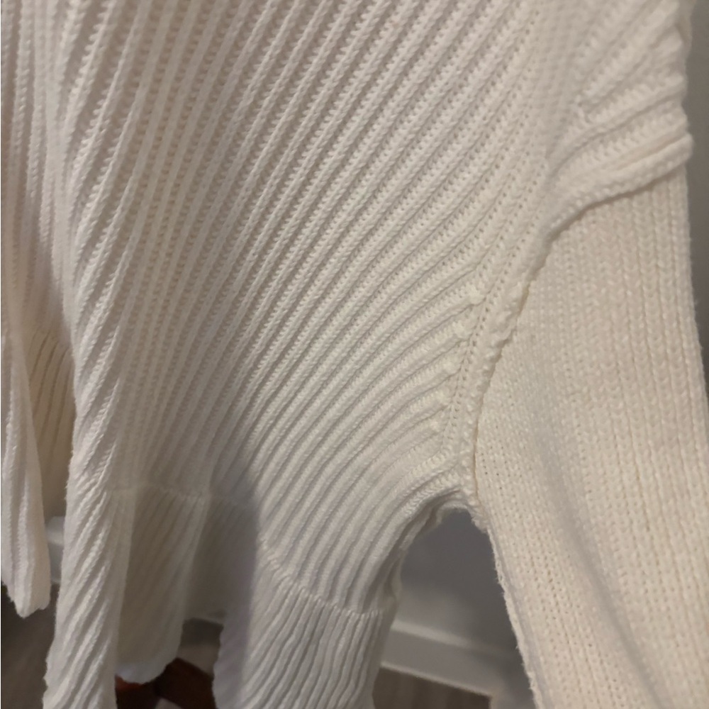 Free People Eclectic Cozy Sweater Beautiful Ruffled Bottom Roomy Fit Final Sale - Picture 8 of 10